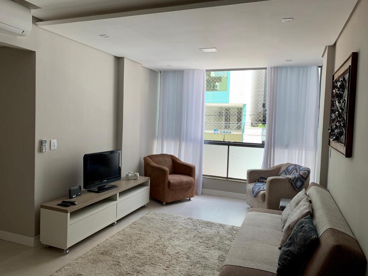 B Camboriu Praia, Amplo, Confortavel E Economico Apartamento *